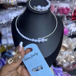 Choker set