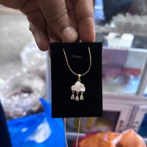 Dainty necklace