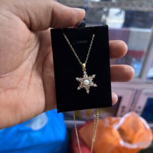 Dainty necklace