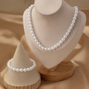 Pearls set