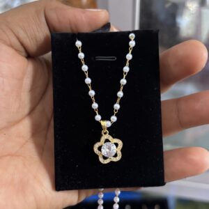 Dainty necklace