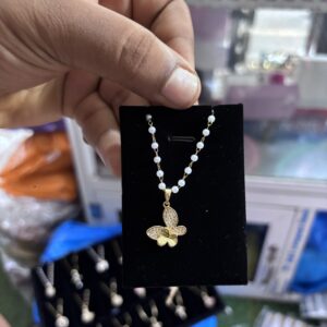 Dainty necklace