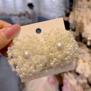 Pearl earring