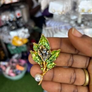 Brooche