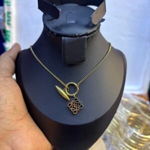 Dainty necklace