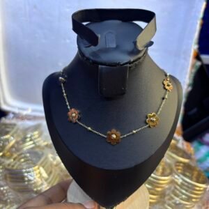 Dainty necklace
