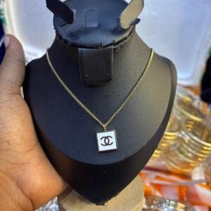 Dainty necklace